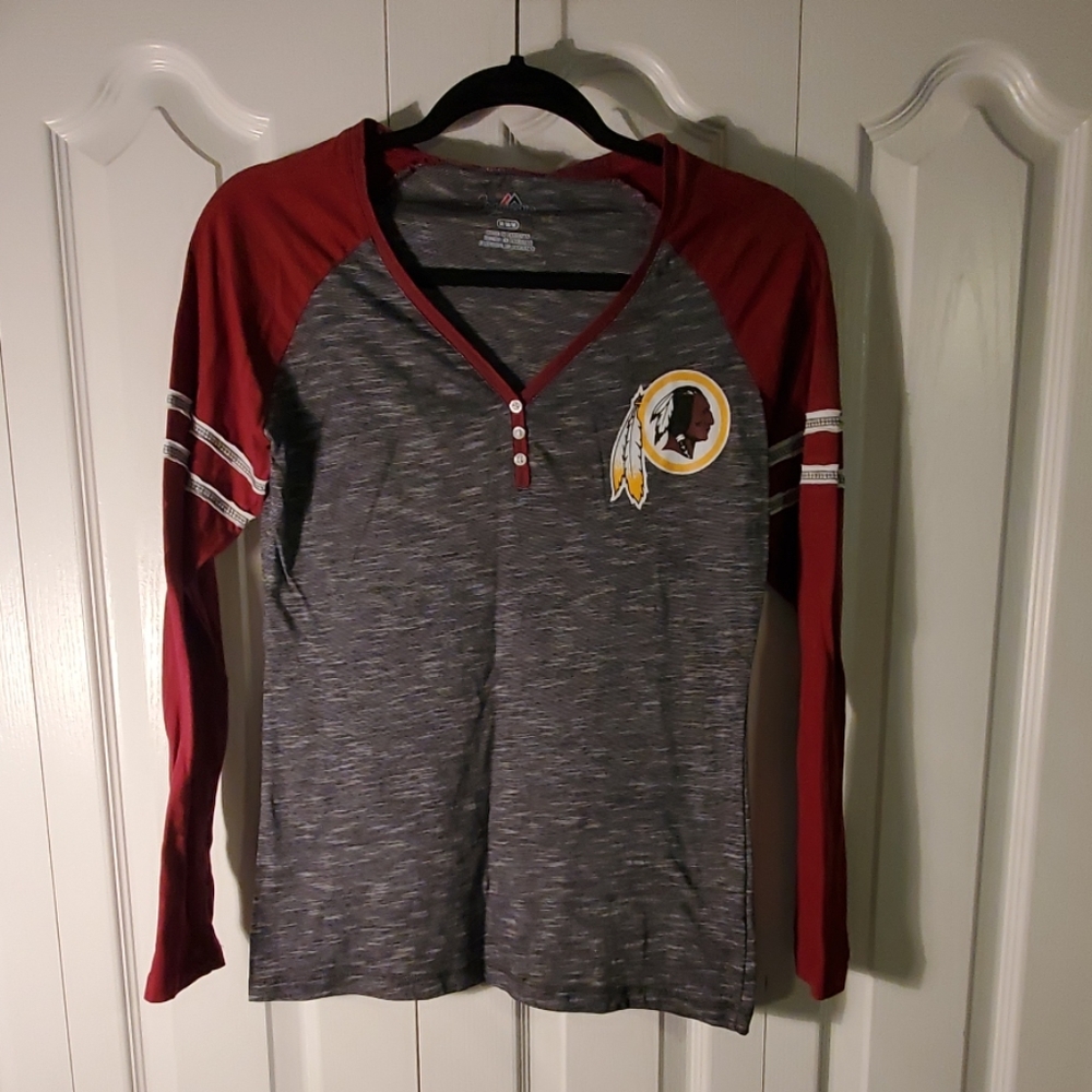 Washington Redskins long sleeve tee size Medium